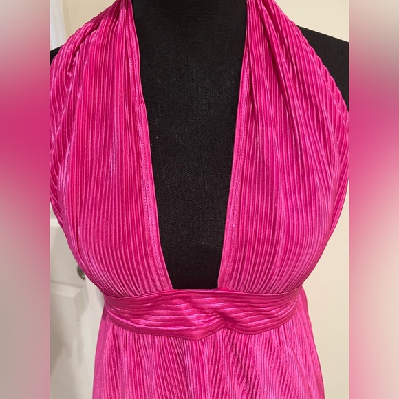 Sincerely Jules Fuscia dress. - Picture 3 of 11